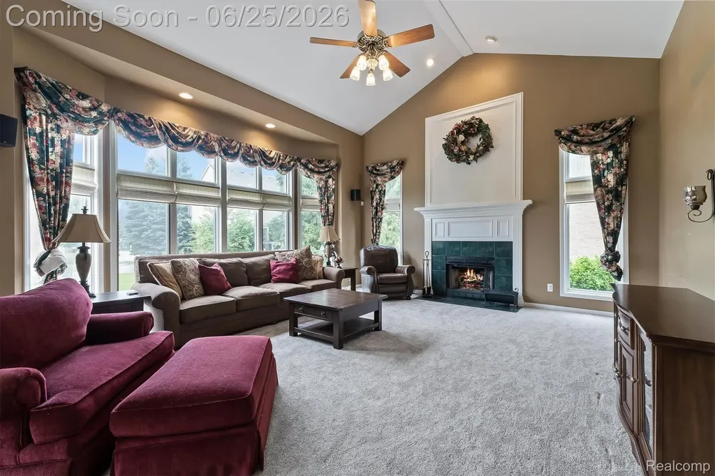 3612 Sleepy Fox Drive Rochester Hills City MI 48309