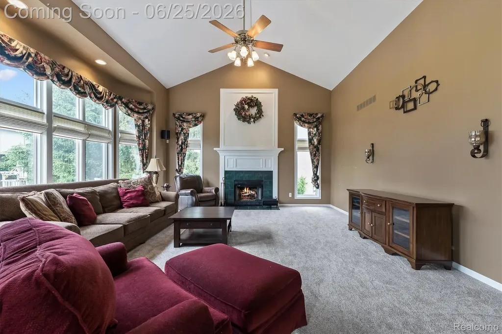 3612 Sleepy Fox Drive Rochester Hills City MI 48309