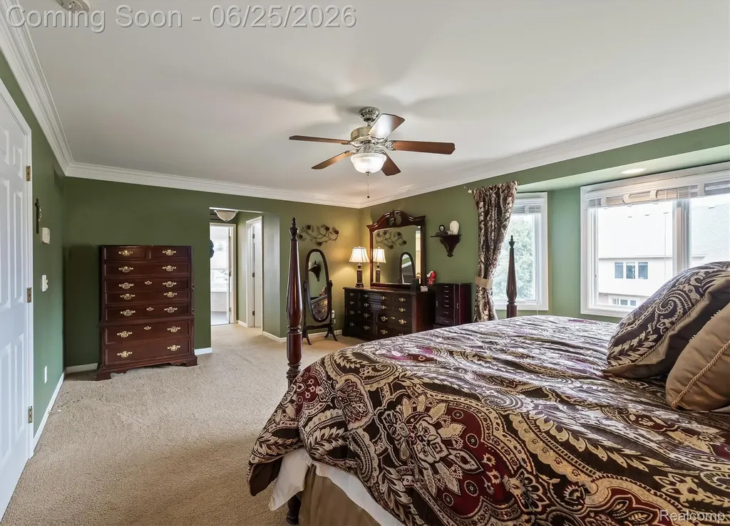 3612 Sleepy Fox Drive Rochester Hills City MI 48309