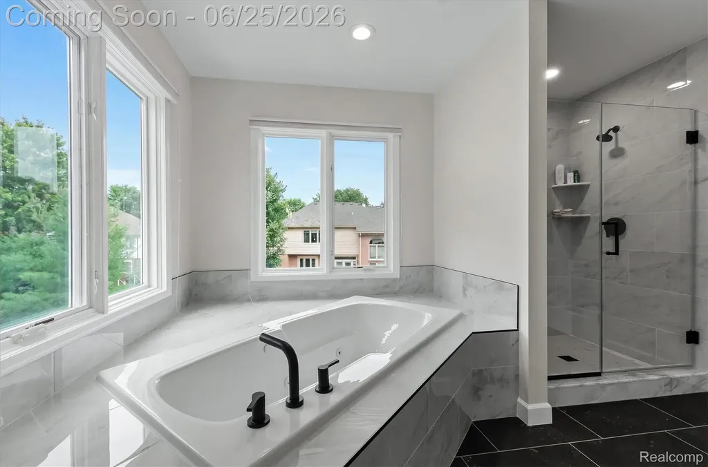 3612 Sleepy Fox Drive Rochester Hills City MI 48309