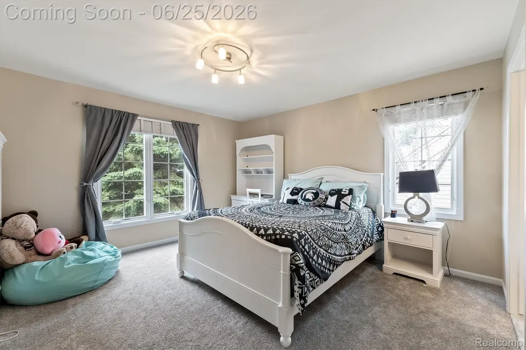 3612 Sleepy Fox Drive Rochester Hills City MI 48309