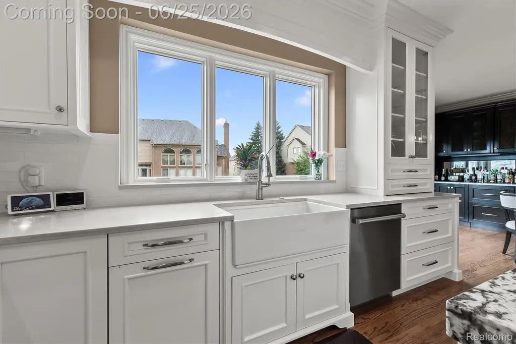 3612 Sleepy Fox Drive Rochester Hills City MI 48309