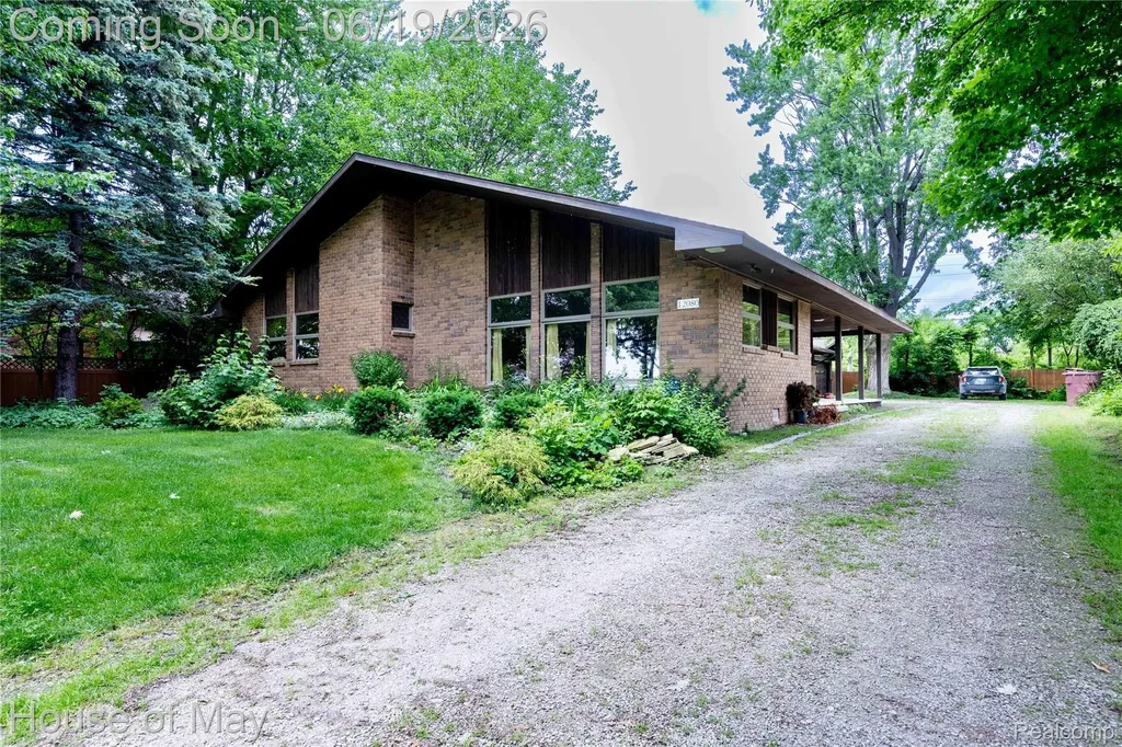 12080 Belleville Road Van Buren Charter Township MI 48111