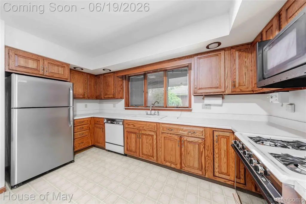 12080 Belleville Road Van Buren Charter Township MI 48111