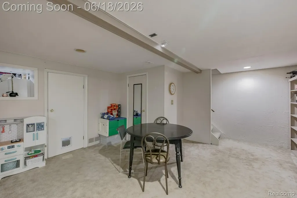 880 Joslyn Road Orion Charter Township MI 48362