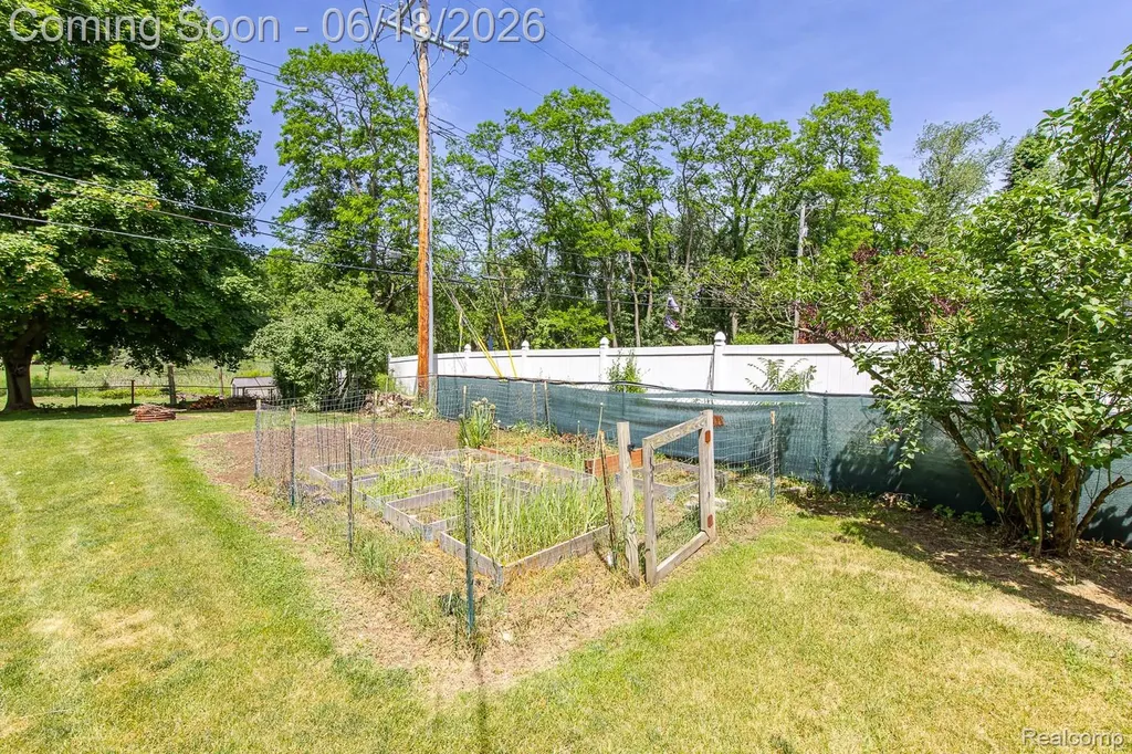 880 Joslyn Road Orion Charter Township MI 48362