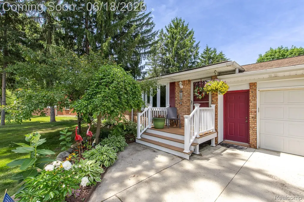 880 Joslyn Road Orion Charter Township MI 48362