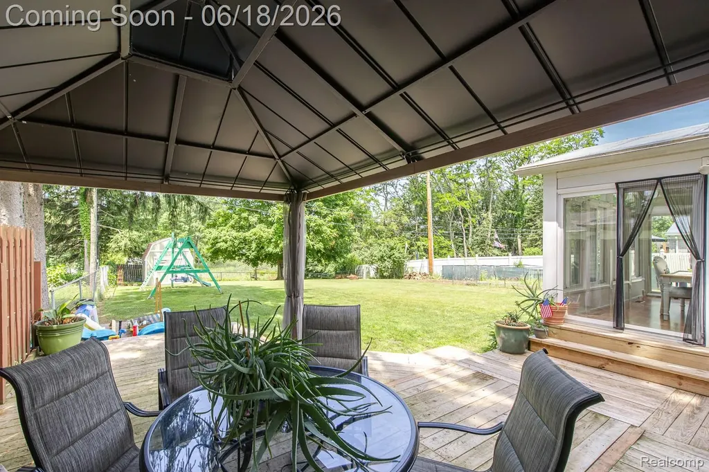 880 Joslyn Road Orion Charter Township MI 48362