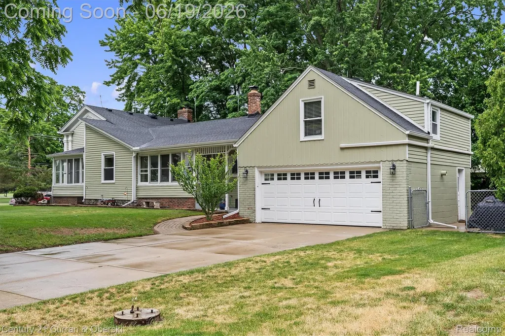 36235 7 Mile Road Livonia City MI 48152