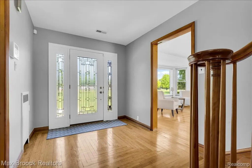 43747 Woodward Avenue Bloomfield Hills City MI 48302