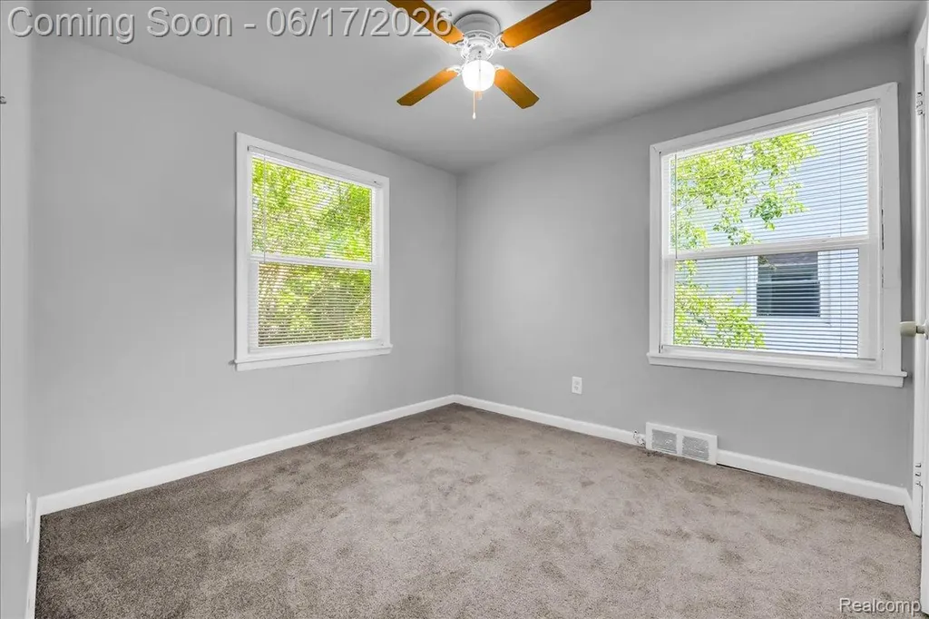 20114 Regent Drive Detroit City MI 48205