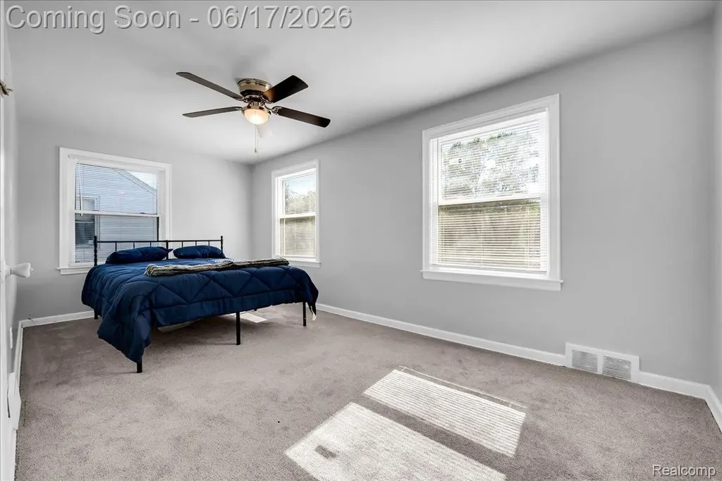 20114 Regent Drive Detroit City MI 48205