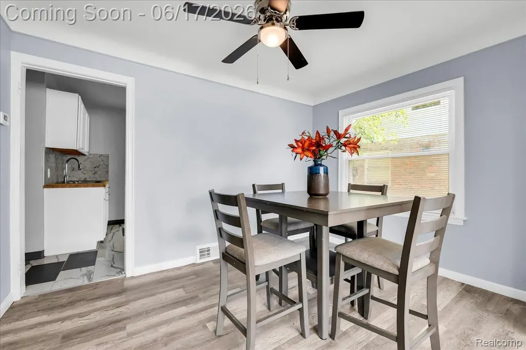 20114 Regent Drive Detroit City MI 48205