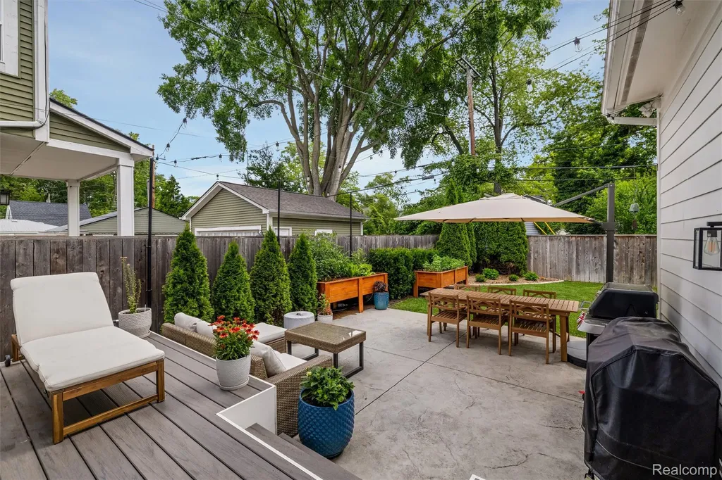 709 S Blair Avenue Royal Oak City MI 48067