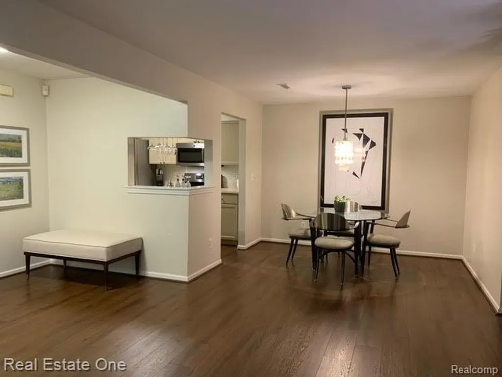 44860 Marigold Drive Sterling Heights City MI 48314