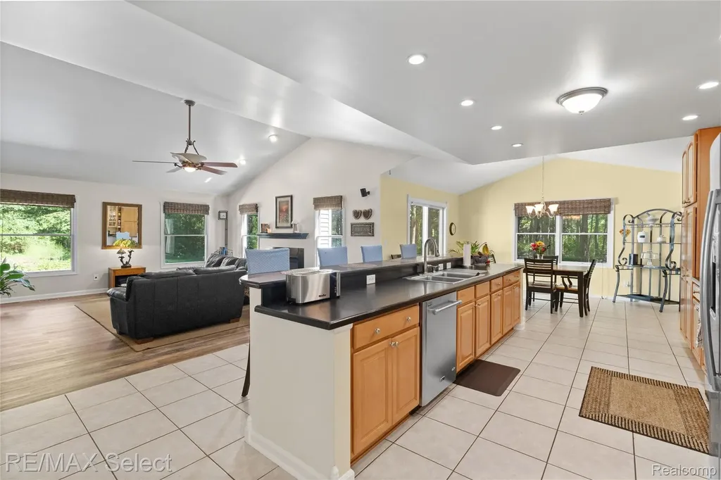 6500 N Seymour Road Flushing Charter Township MI 48433