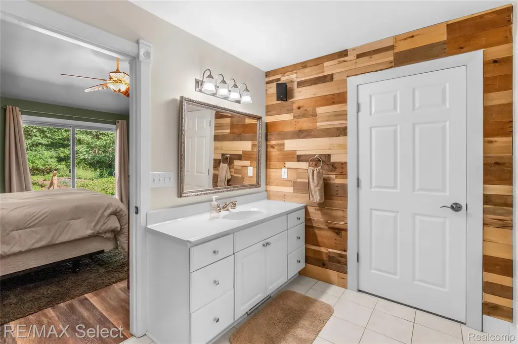 6500 N Seymour Road Flushing Charter Township MI 48433