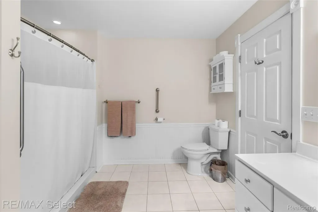 6500 N Seymour Road Flushing Charter Township MI 48433