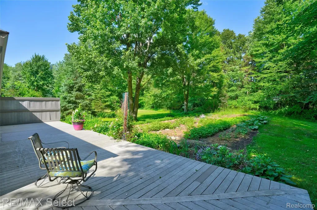 6500 N Seymour Road Flushing Charter Township MI 48433