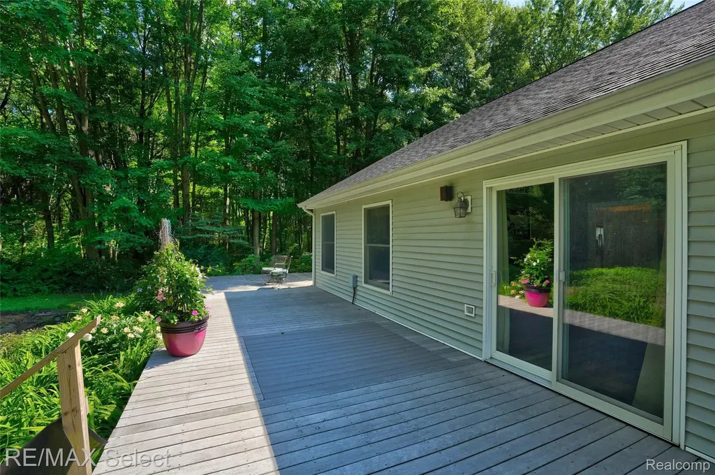 6500 N Seymour Road Flushing Charter Township MI 48433