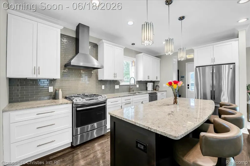 1363 Humphrey Avenue Birmingham City MI 48009