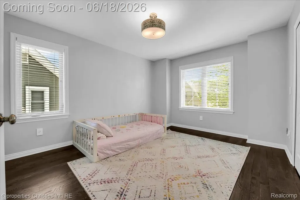 1363 Humphrey Avenue Birmingham City MI 48009