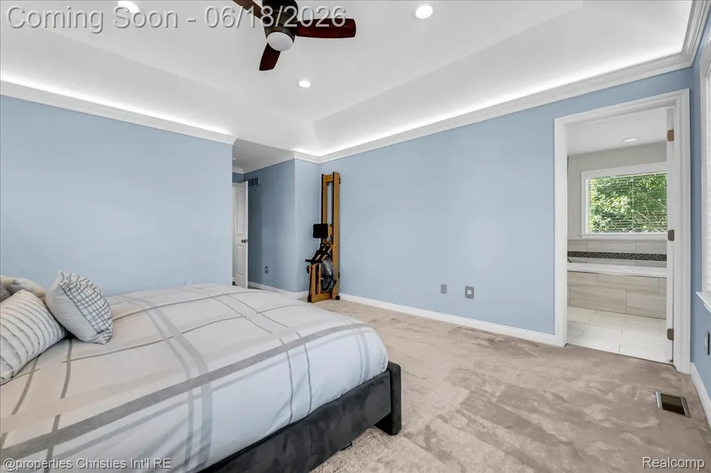 1363 Humphrey Avenue Birmingham City MI 48009