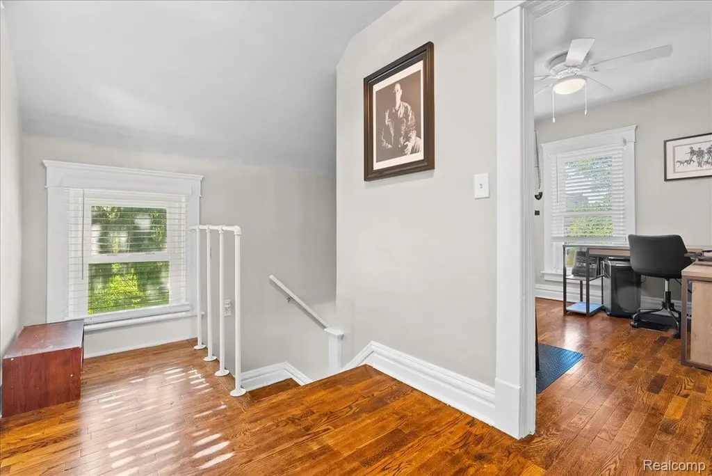 726 W Willow Street Lansing City MI 48906