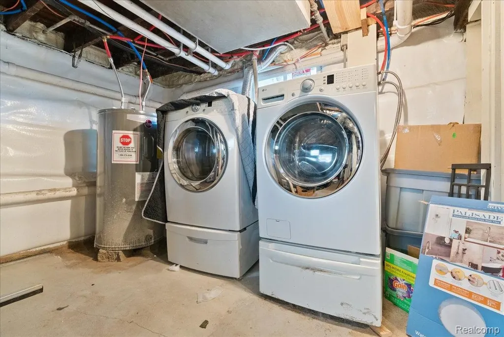 726 W Willow Street Lansing City MI 48906