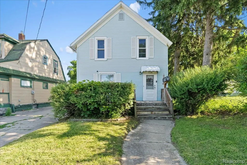 726 W Willow Street Lansing City MI 48906