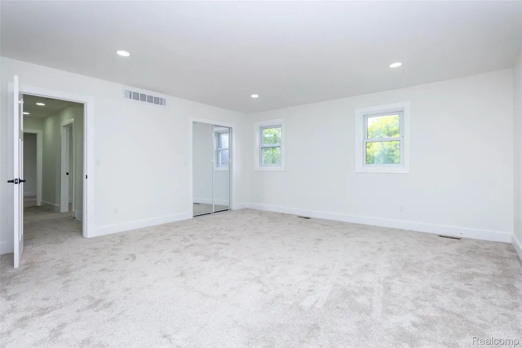 34640 Princeton Street Farmington Hills City MI 48331