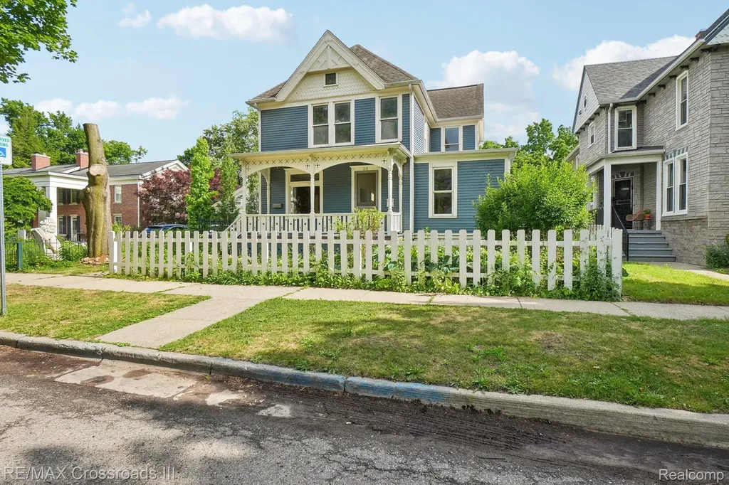 211 Woodward Street Ypsilanti City MI 48197