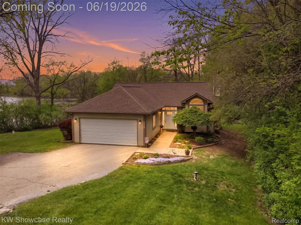 6053 N Bay Springfield Charter Township MI 48346