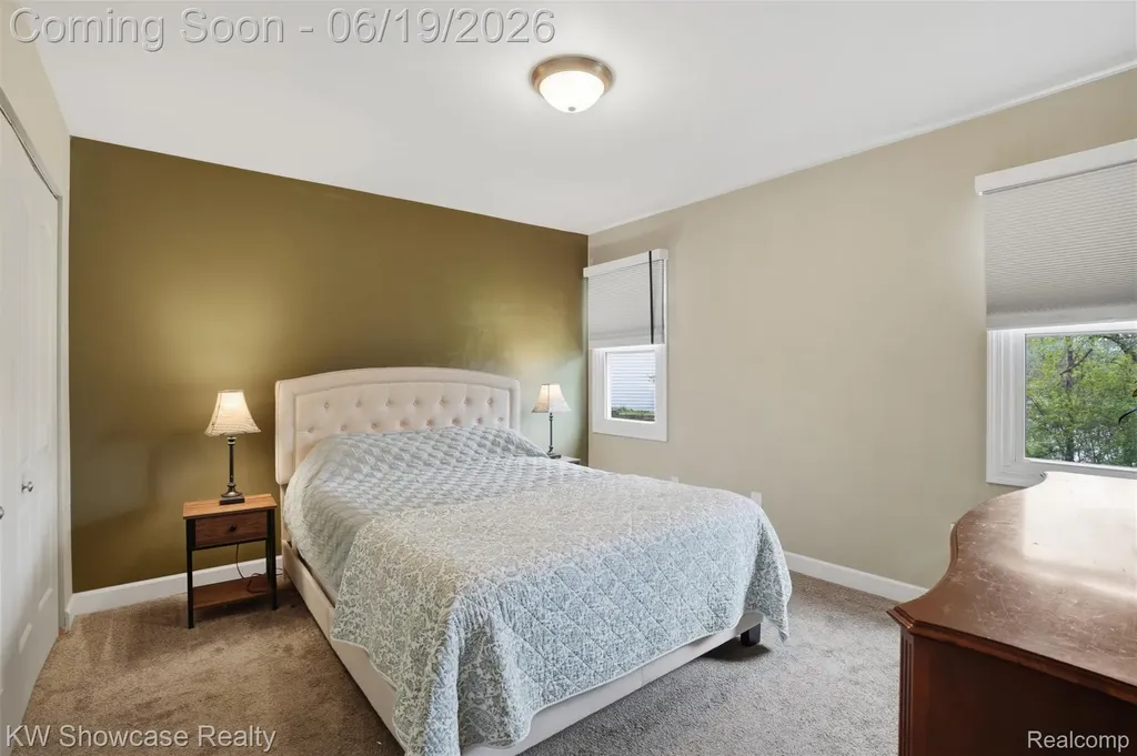 6053 N Bay Springfield Charter Township MI 48346