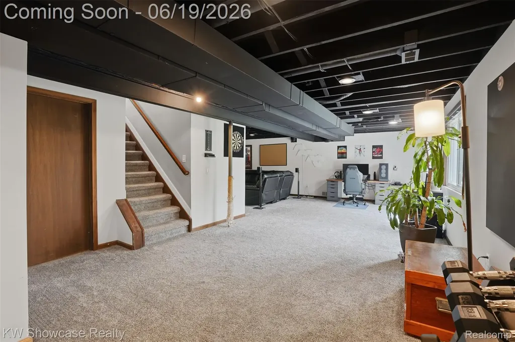 6053 N Bay Springfield Charter Township MI 48346
