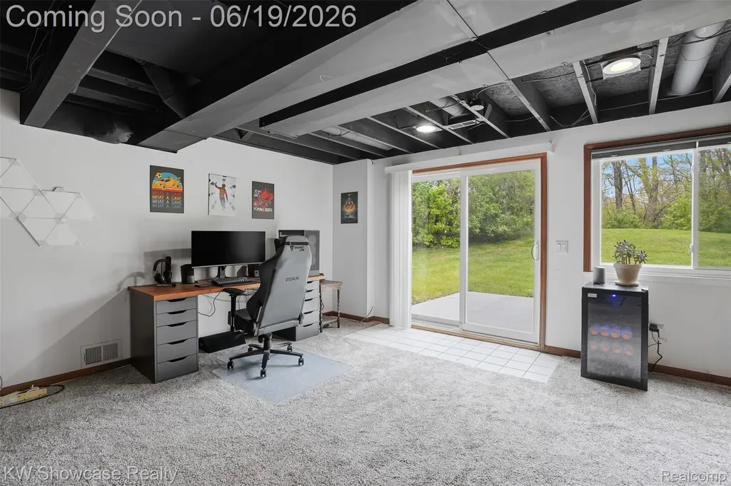 6053 N Bay Springfield Charter Township MI 48346