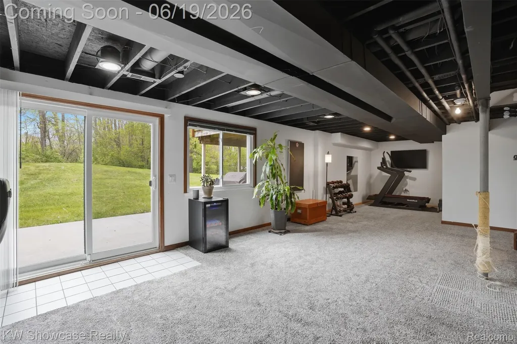 6053 N Bay Springfield Charter Township MI 48346