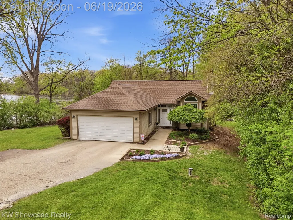 6053 N Bay Springfield Charter Township MI 48346