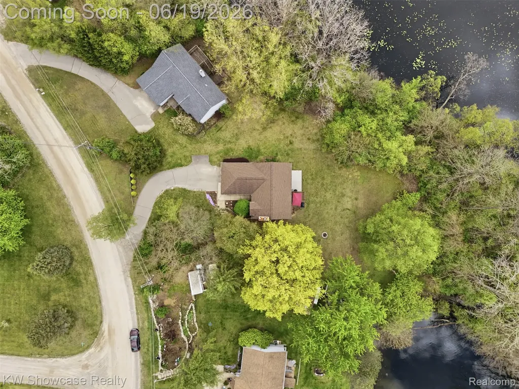6053 N Bay Springfield Charter Township MI 48346
