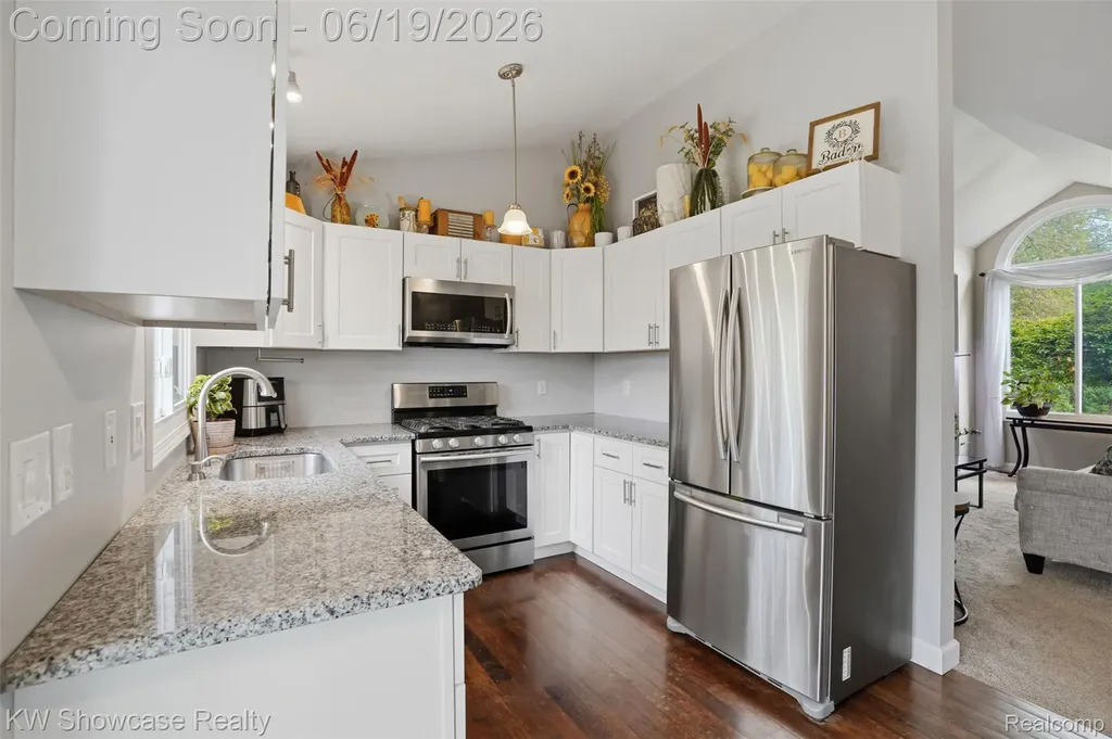 6053 N Bay Springfield Charter Township MI 48346