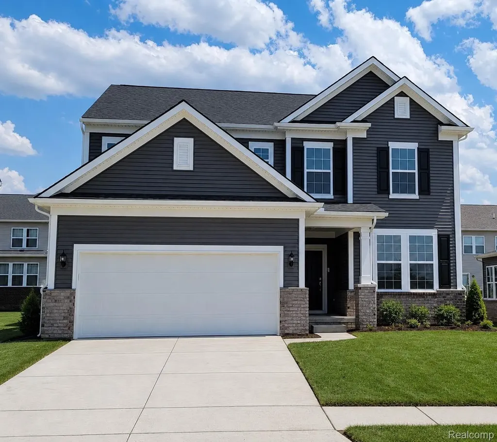 693 Gretchen Lane Saline City MI 48176