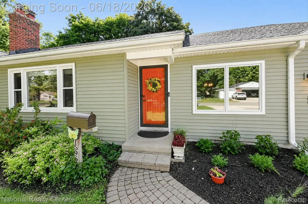 15969 Stamford Street Livonia City MI 48154