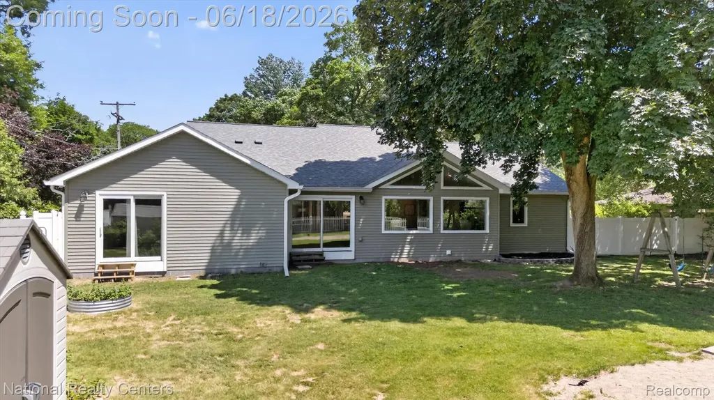 15969 Stamford Street Livonia City MI 48154