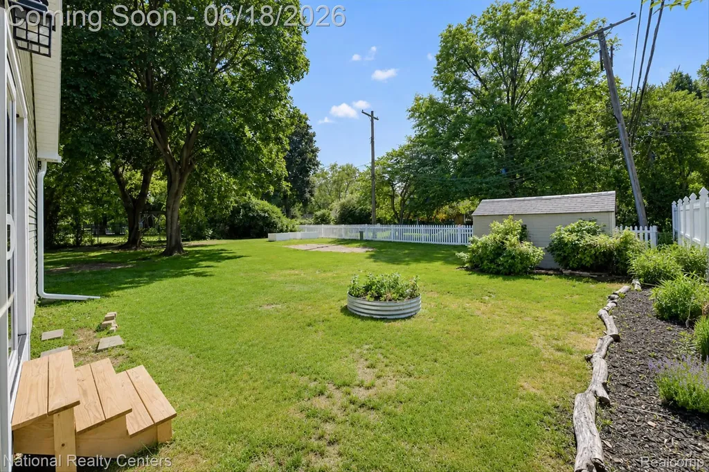 15969 Stamford Street Livonia City MI 48154