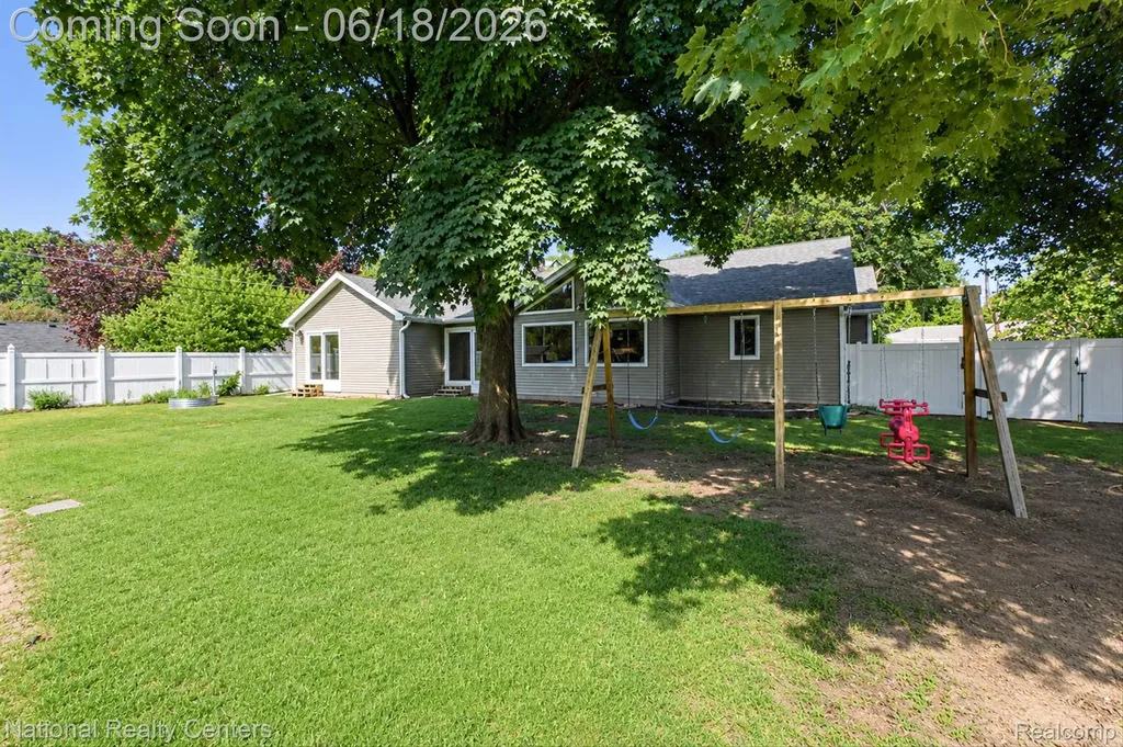 15969 Stamford Street Livonia City MI 48154