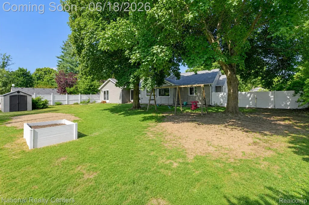 15969 Stamford Street Livonia City MI 48154