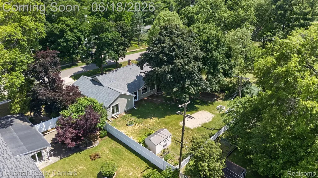 15969 Stamford Street Livonia City MI 48154