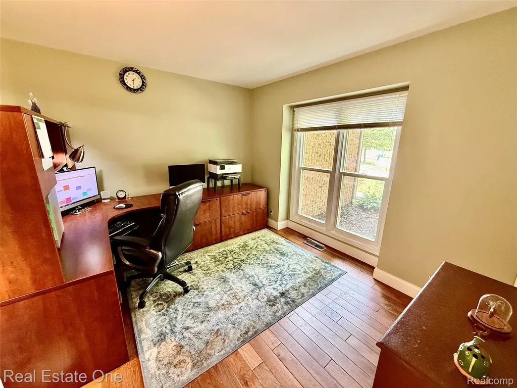 863 Superior Drive Troy City MI 48084