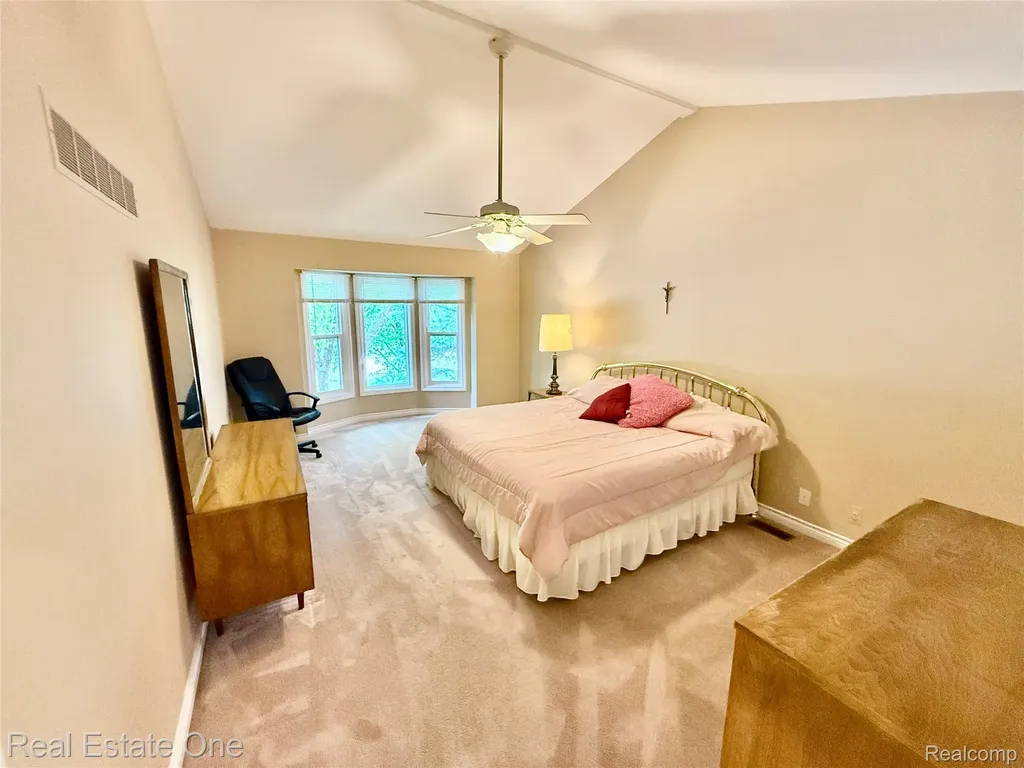 863 Superior Drive Troy City MI 48084