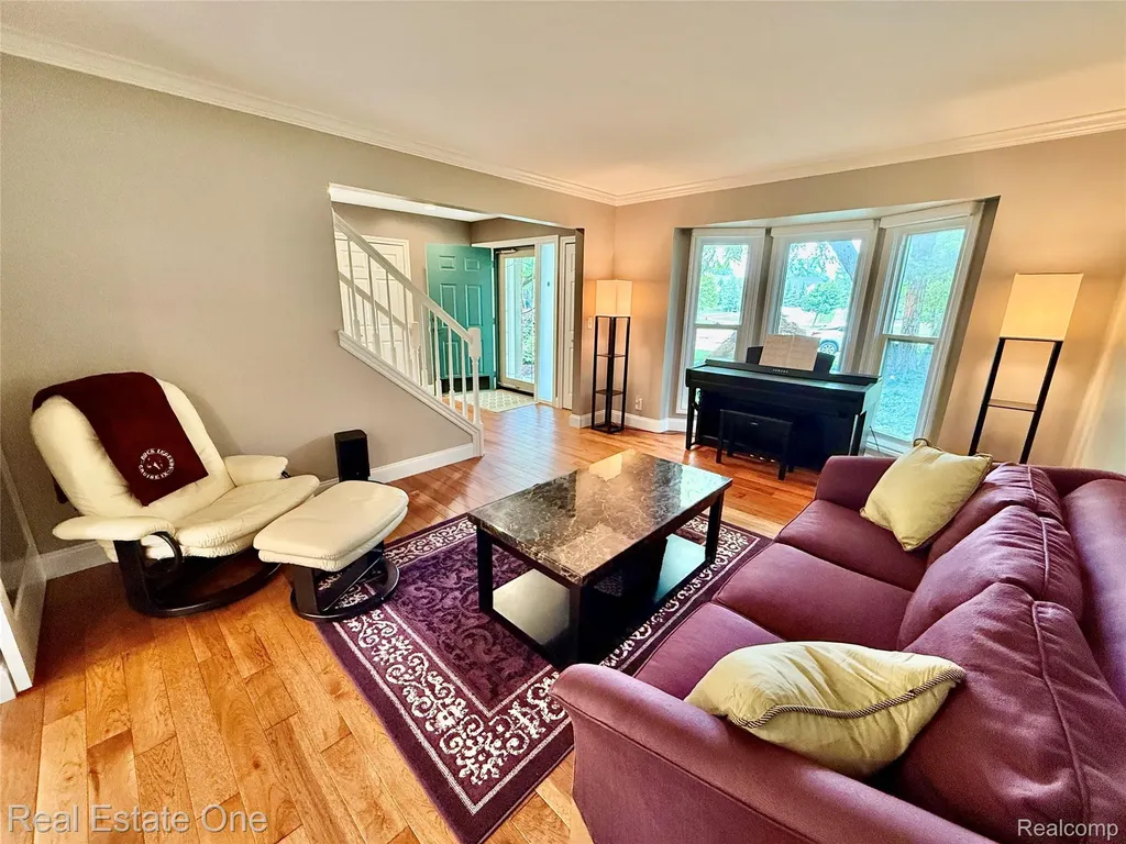 863 Superior Drive Troy City MI 48084